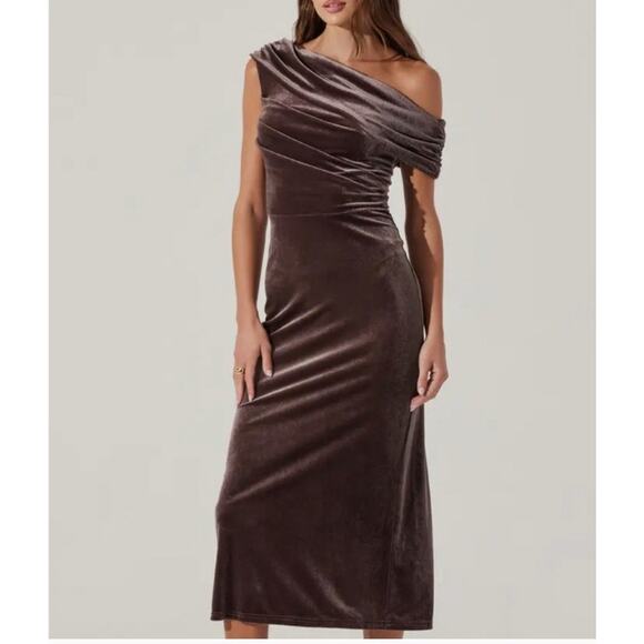 ASTR The Label Brown Velvet MIDI Dress Size S - Picture 1 of 13